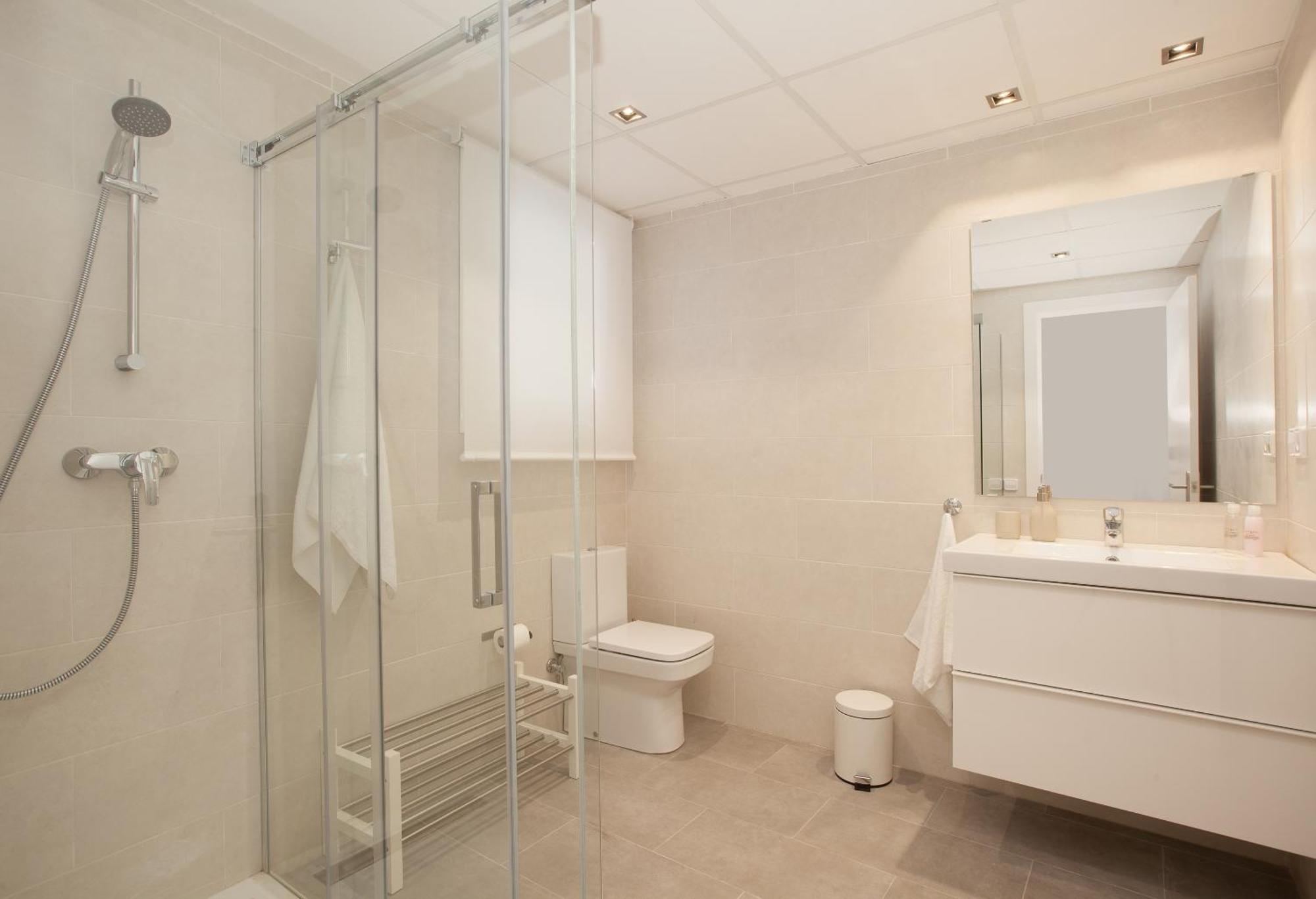 Click&Flat Seneca Suites Barcelona Buitenkant foto