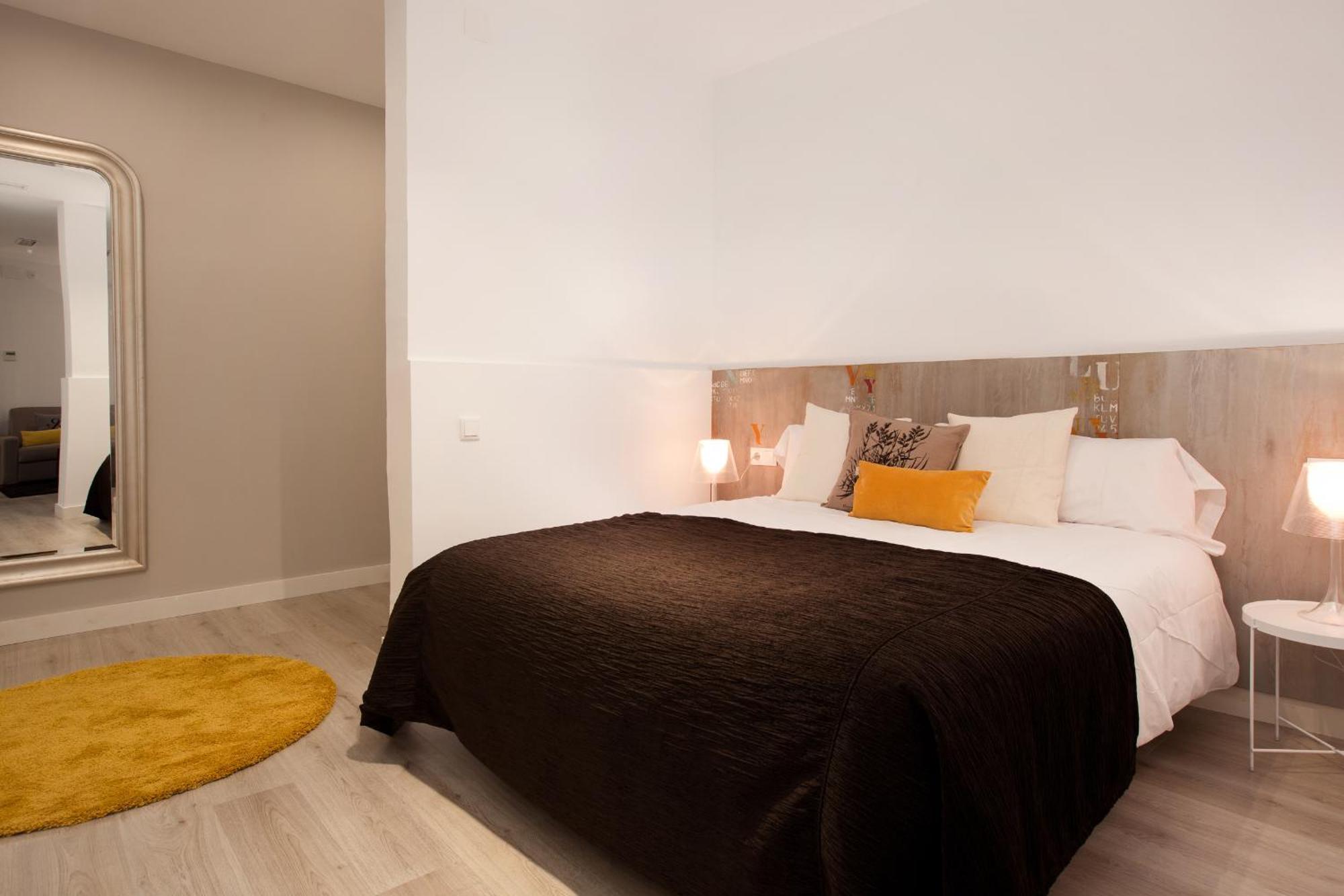 Click&Flat Seneca Suites Barcelona Kamer foto