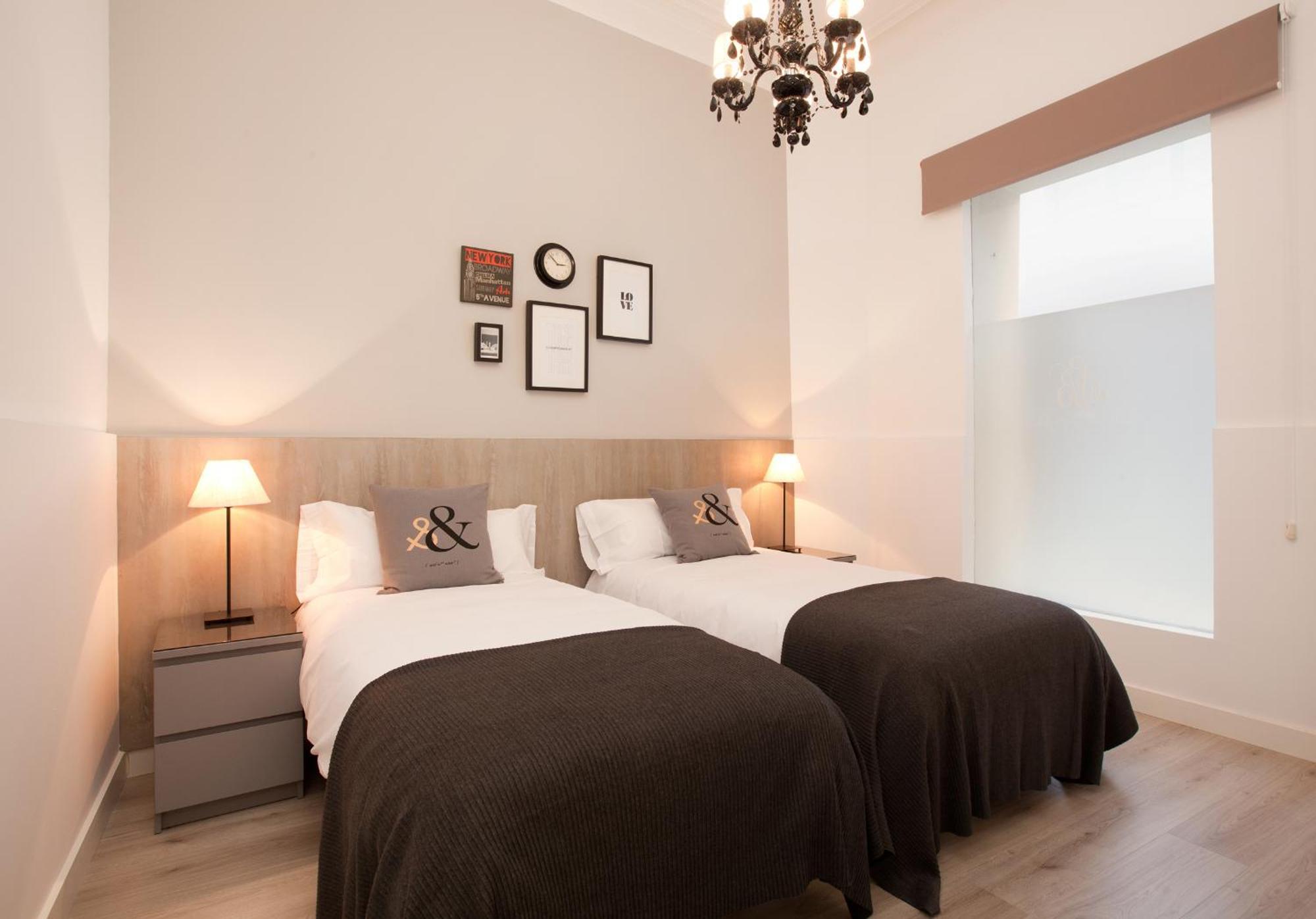 Click&Flat Seneca Suites Barcelona Kamer foto