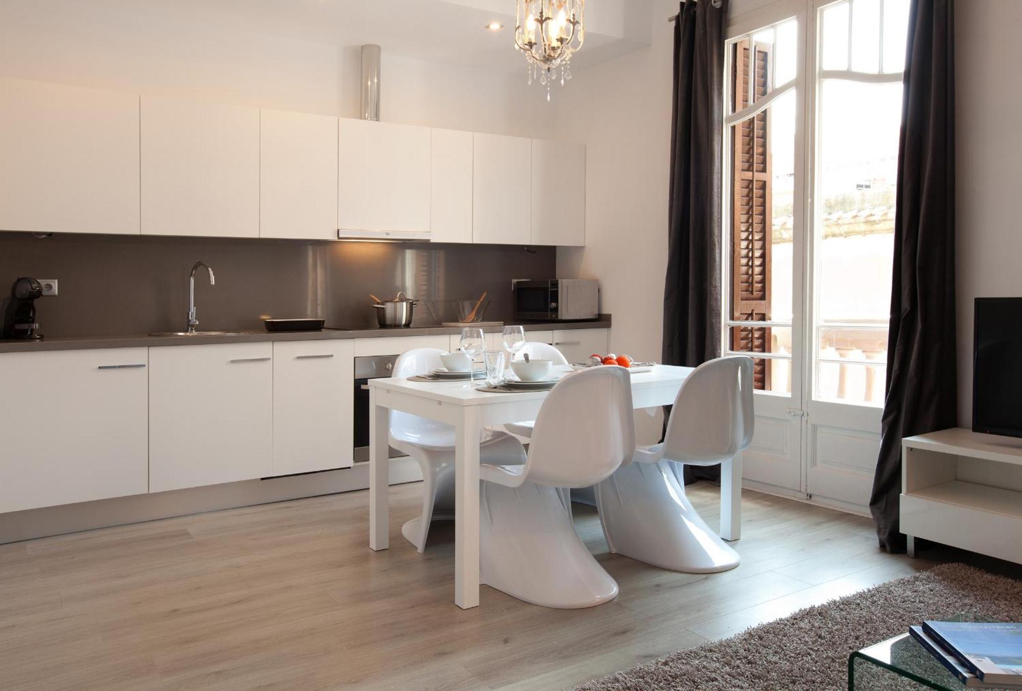 Click&Flat Seneca Suites Barcelona Kamer foto